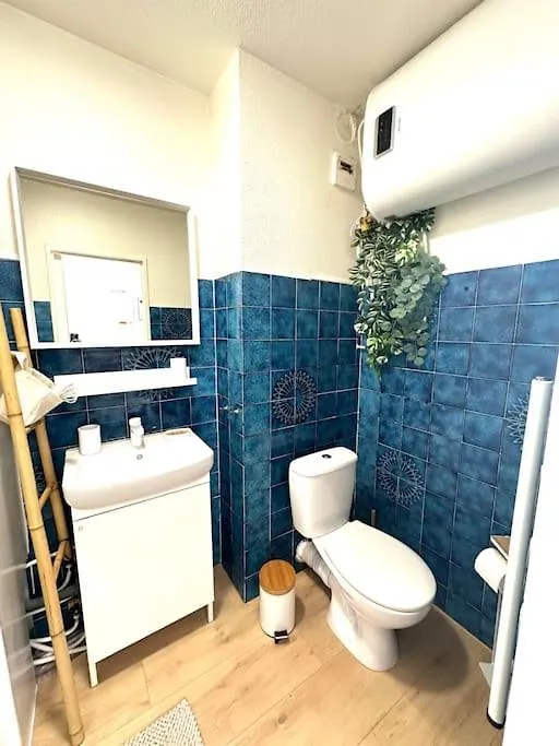 Apartment Studio Dernier Etage Vue Mer Clim Et Wifi Saint-Mandrier-sur-Mer France