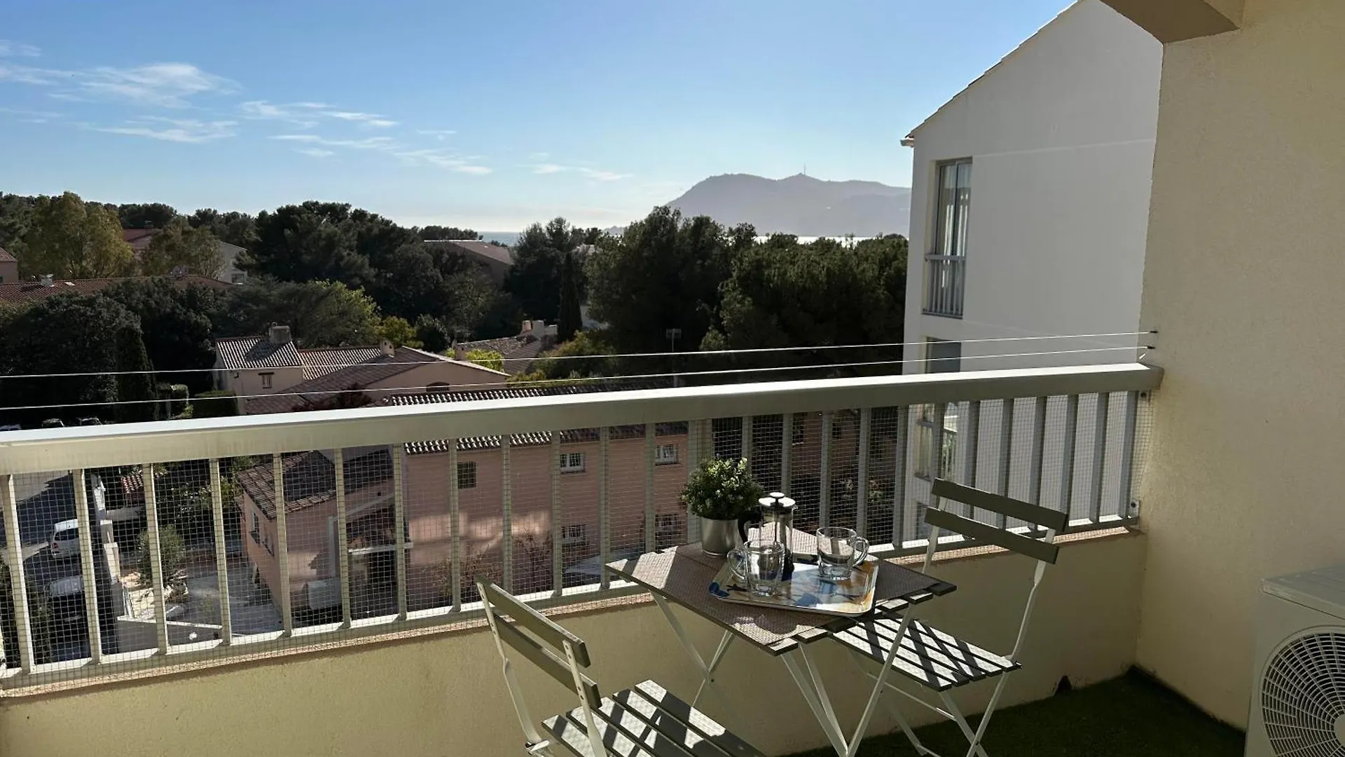 Studio Dernier Etage Vue Mer Clim Et Wifi Saint-Mandrier-sur-Mer France